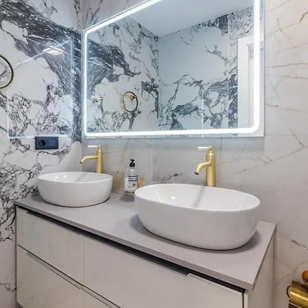 Apartman Dar Alisios 2 *